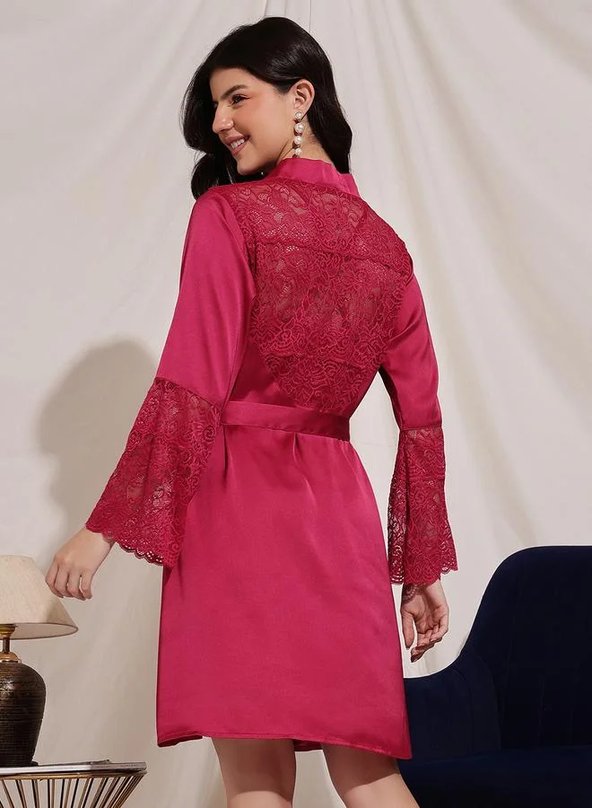 كلوفيا روب ساتان بحواف دانتيل